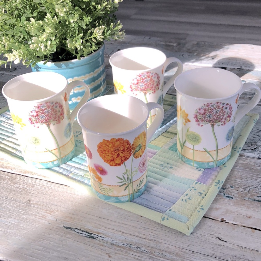 STECHCOL GRACIE   Fine Bone China coffee/tea mugs. SET OF 4